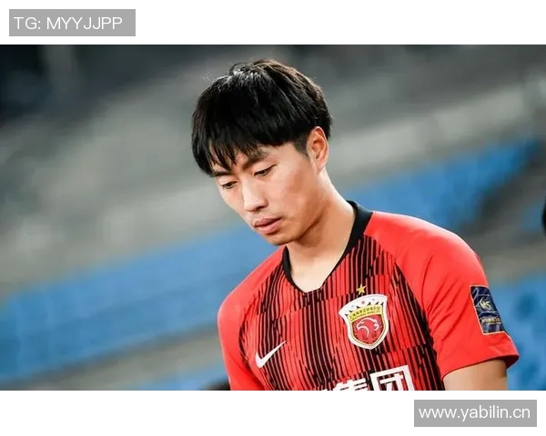 中国足球明星傅欢的成长之路与职业生涯的辉煌成就探讨 中国足球明星傅欢的成长之路与职业生涯的辉煌成就探讨